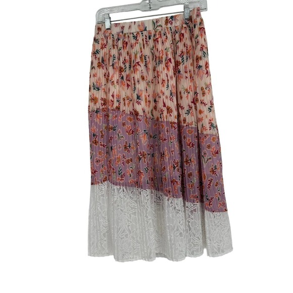NEW Anthropologie Floral Lace Skirt Size Small Petite - Picture 1 of 6